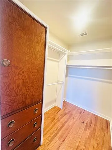 914 N Broad St — Photo 7