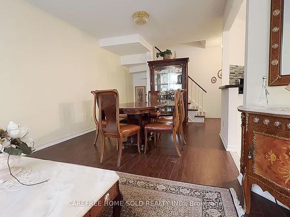 5th image of 151 Townsgate Dr #8