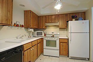 4th image of 2382 Abbeywood Dr APT A