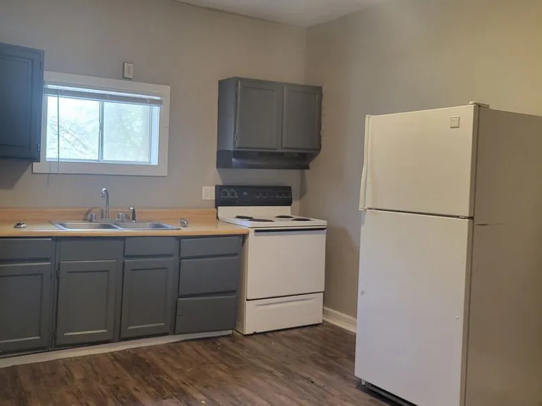 812 N Mulberry St. — Photo 1