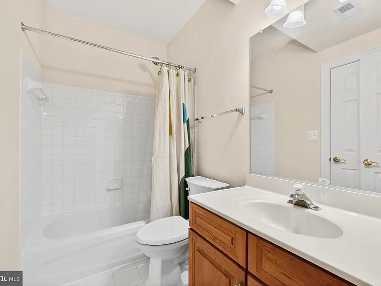 9860 Palace Green Way — Photo 53