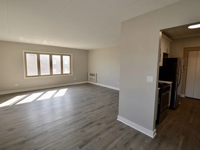 Grove Tower Lofts — Photo 10