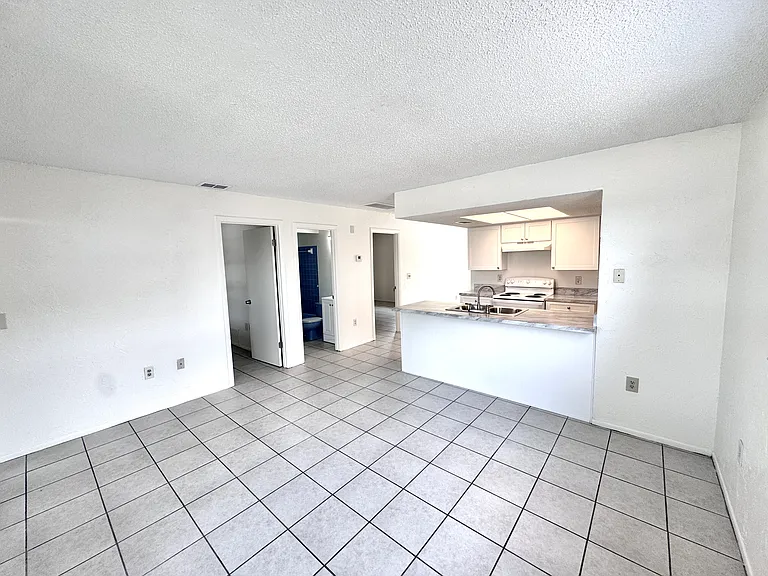 4116 62nd St W #4116 — Photo 4