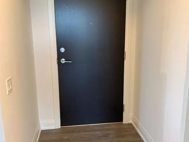 1461 Lawrence Ave W #302 — Photo 16