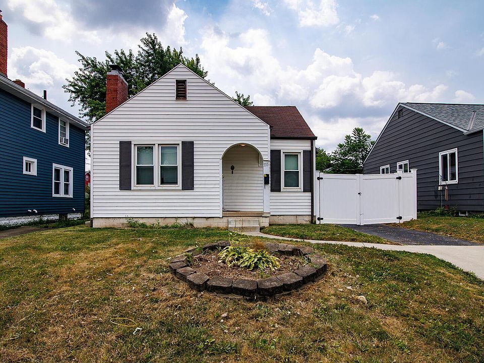 1st image of 555 Nashoba Ave