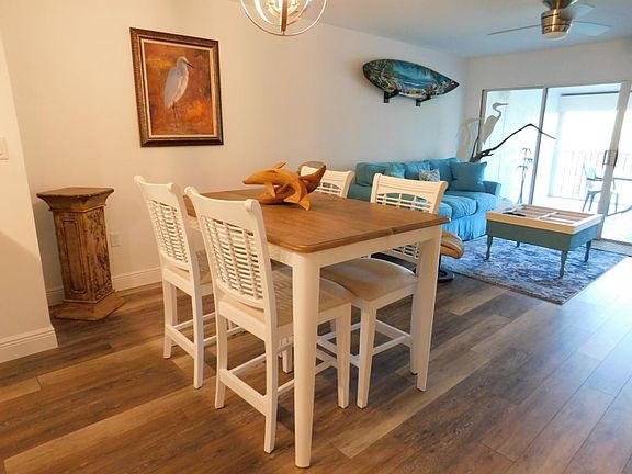 4th image of 300 Stevens Landing Dr Unit 104