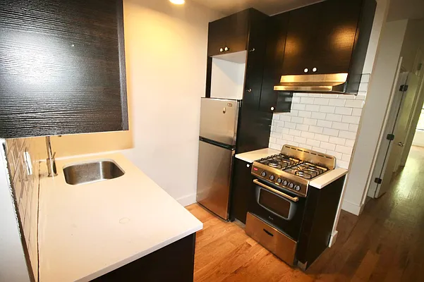 Rented by Delmark Realty LLC | media 20