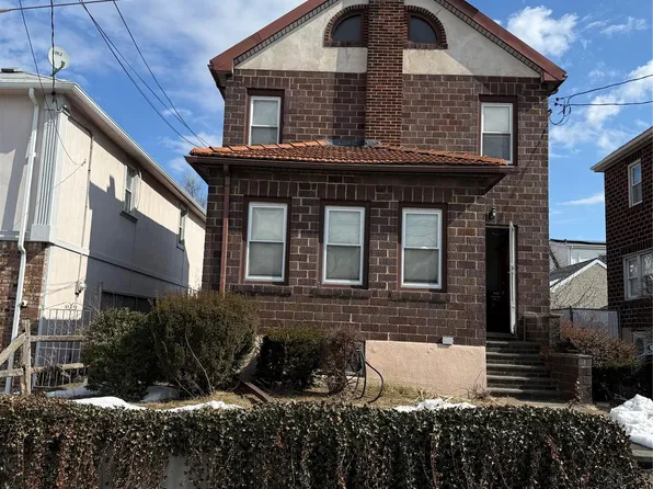 1303 139th Street, Whitestone, NY 11357