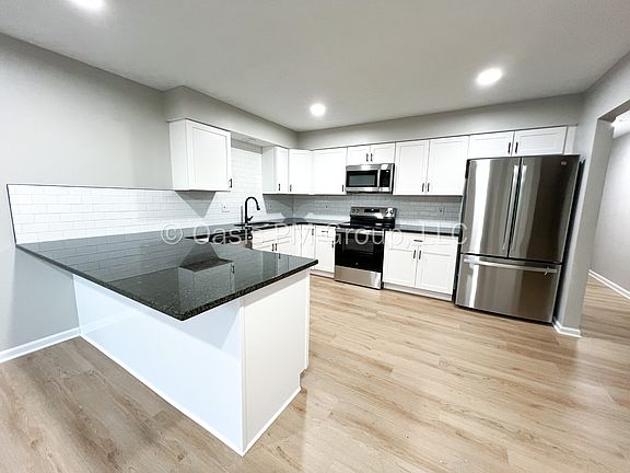 3rd image of 3372 Willington Dr #1
