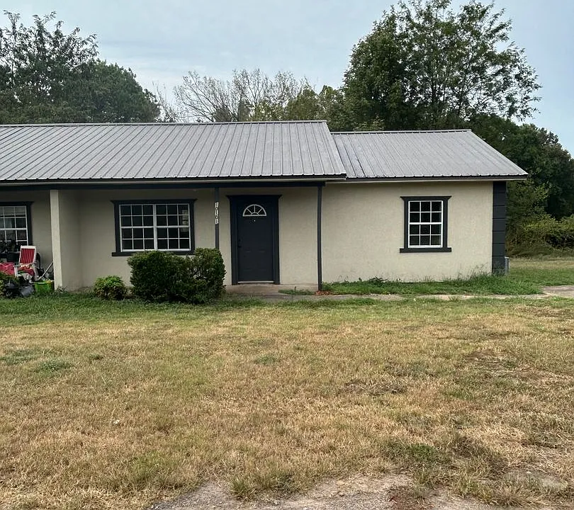 10101 Fawn Ln