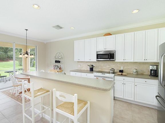 4th image of 1784 Dittmer Cir SE