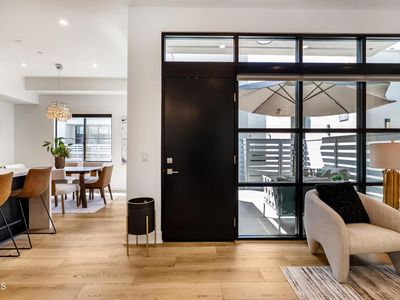 178 S Euclid Ave #402, Pasadena, CA, 91101