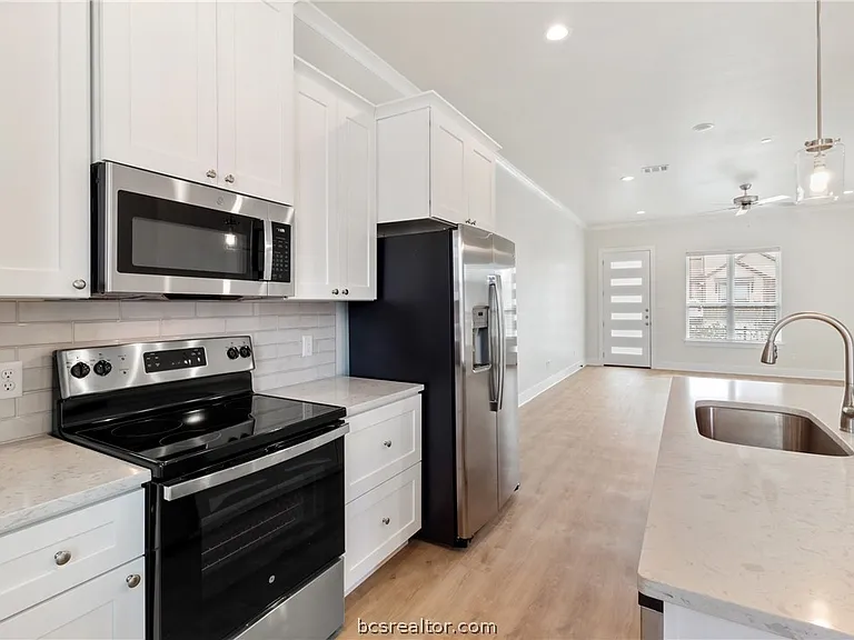 310 Fairway Dr #113 — Photo 21