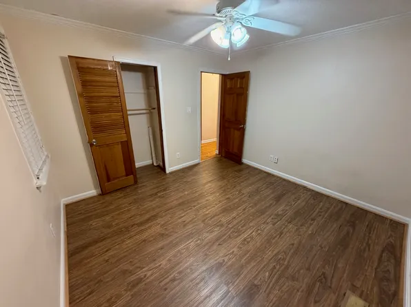 1825 Croyden Rd, Norfolk, VA 23503