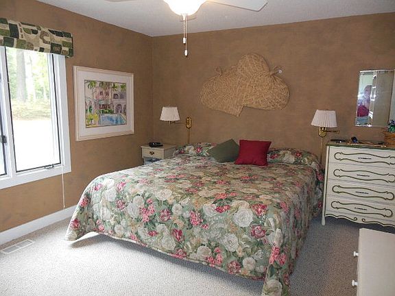 2nd image of 280 Pine Wood Ct