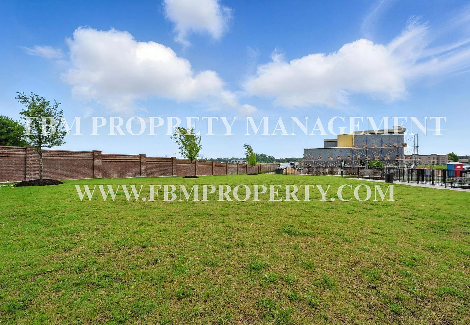 3 bed, 2.5 bath, 1209 sqft, $2,195 — Photo 4