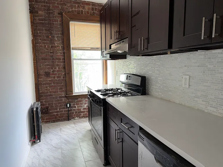 2709 Bergenline Ave #3B — Photo 2