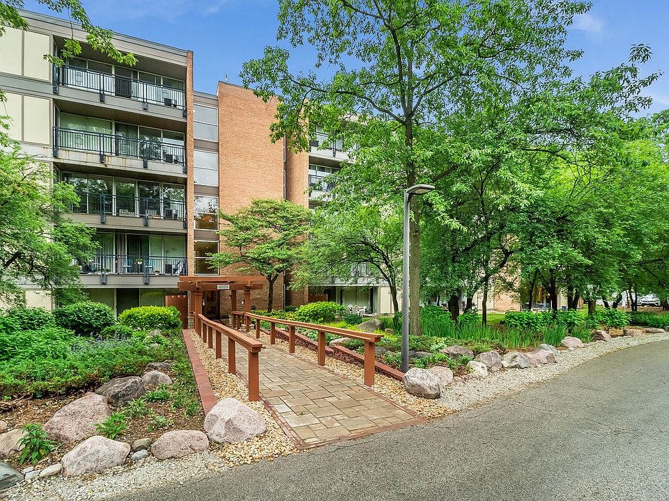 1st image of 6020 Oakwood Dr APT 1A
