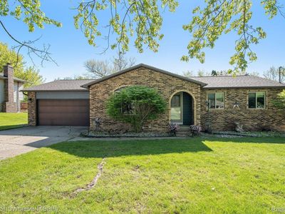 4045 S Elms Rd, Swartz Creek, MI, 48473