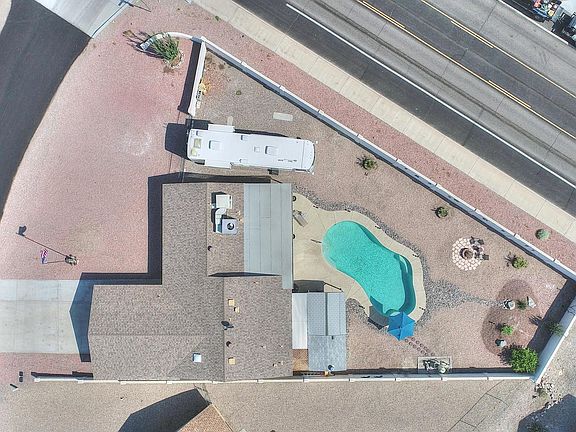 5th image of 3570 Clearwater Ln