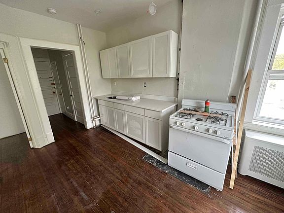 3rd image of 113 N 5th Ave Floor 2
