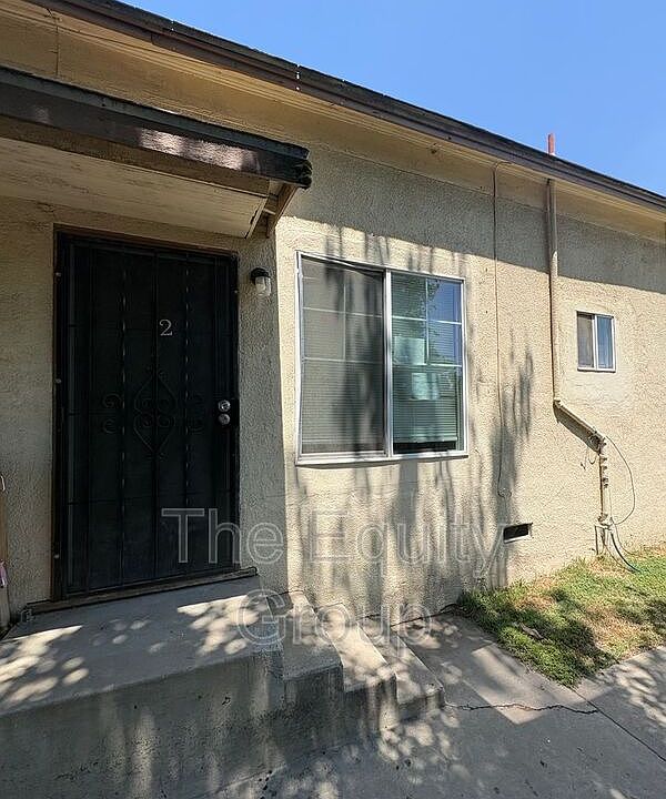 1st image of 337 N H St APT 2
