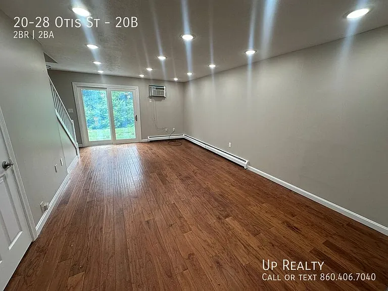 20-28 Otis St #20B — Photo 4