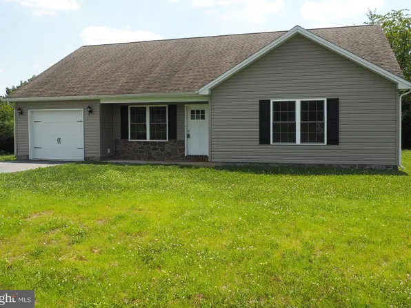4340 Percy Ave, Chambersburg, PA 17202