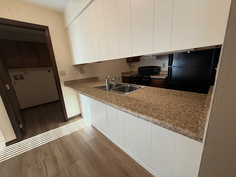 7773 Sterling Pl — Photo 9