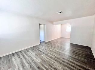 713 Cindy Ln #713, Grand Prairie, TX 75052
