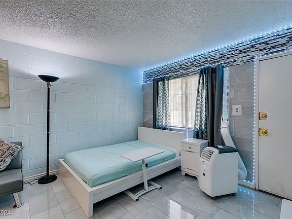 3rd image of 3726 Hazelwood St APT 2