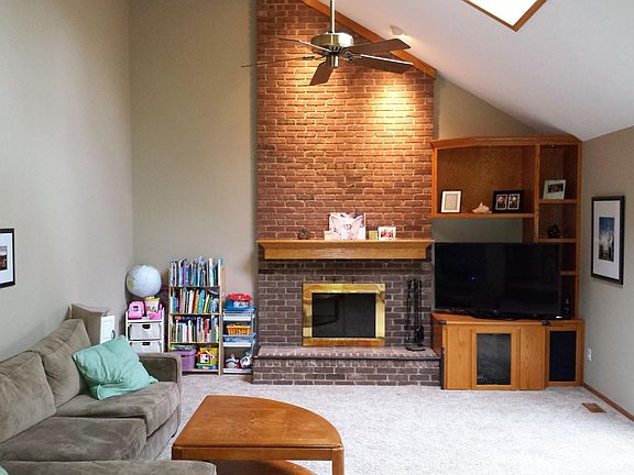 3rd image of 12795 Wheaton Ave