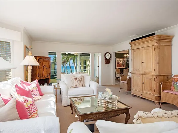 2601 Gulf Shore BLVD N #26, NAPLES, FL 34103