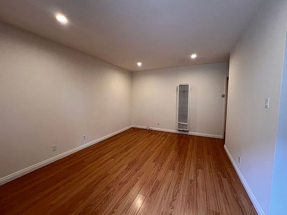 2nd image of 1011-1013 Winchester Ave #1013B