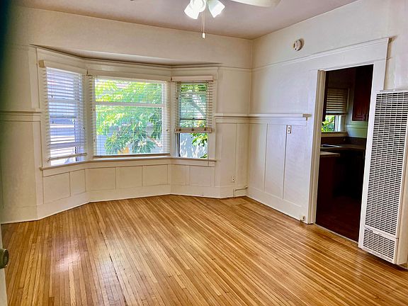 2nd image of 3962 Goldfinch St APT 9