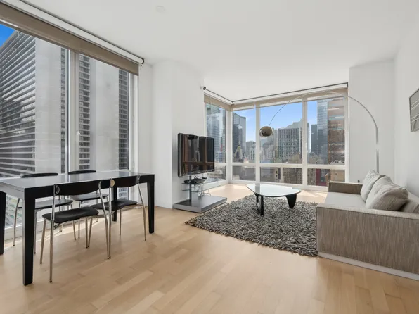 247 West 46th Street image 3 of 16