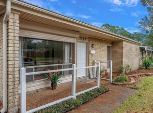 1124 Helen Dr, Deer Park, TX 77536