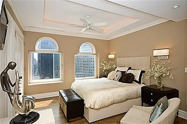 Sold by Trump International Realty | media 29