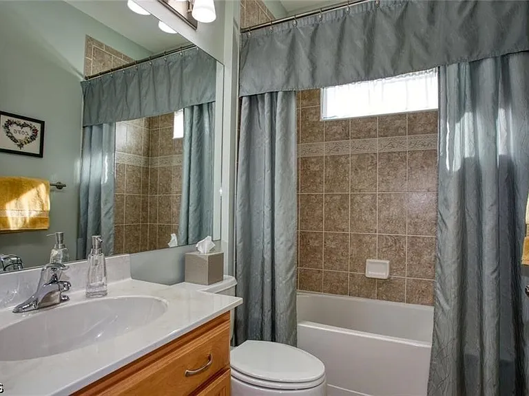2474 Blackburn Cir — Photo 15