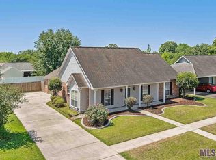 40303 Bordeaux St, Prairieville, LA 70769
