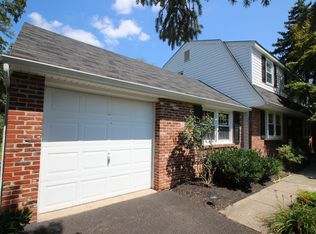 1427 Devon Rd, Warminster, PA 18974