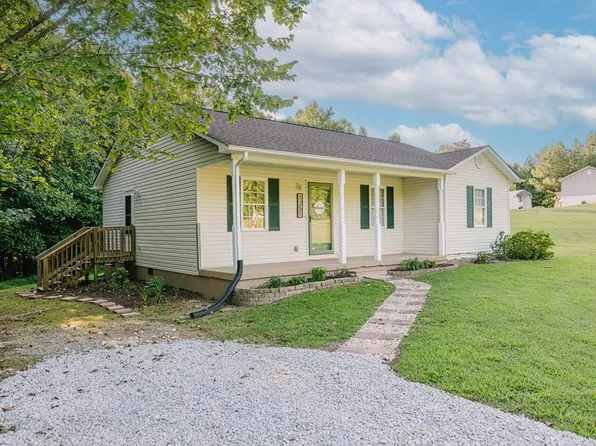 1251 Shawnee Rd, Ringgold, VA 24586