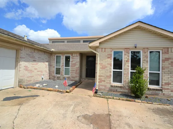 15718 Fox Springs Dr, Houston, TX 77084