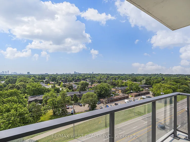 4010 Eglinton Ave W #815 — Photo 21