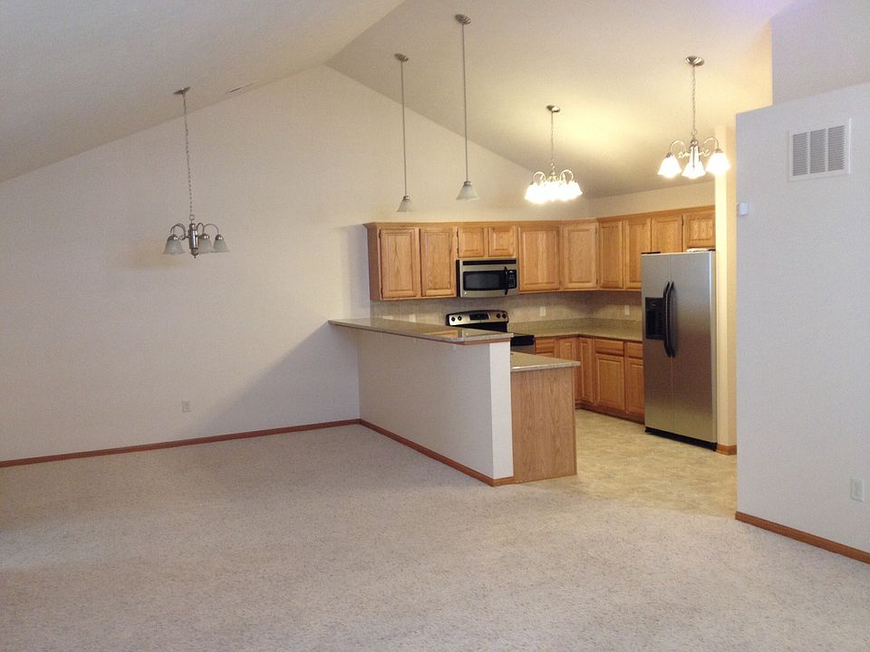 1st image of 1814 N 176th Plz