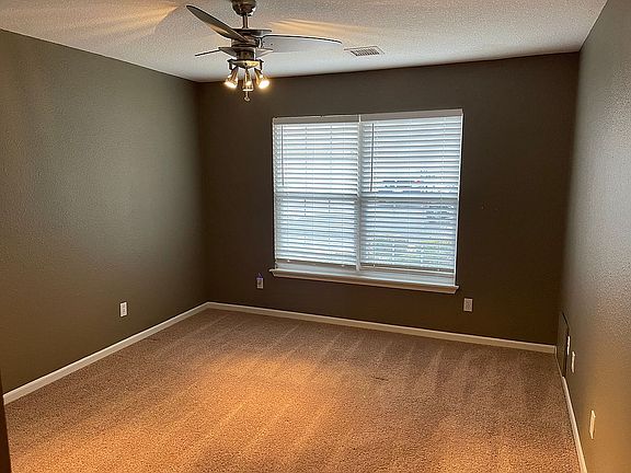 5th image of 6003 NE Kensington Ct #13-C