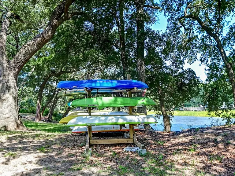 1402 Camp Rd #6B — Photo 20