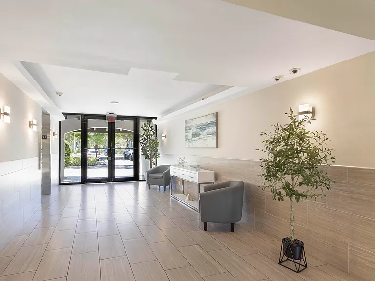 955 Egret Cir #402 — Photo 33