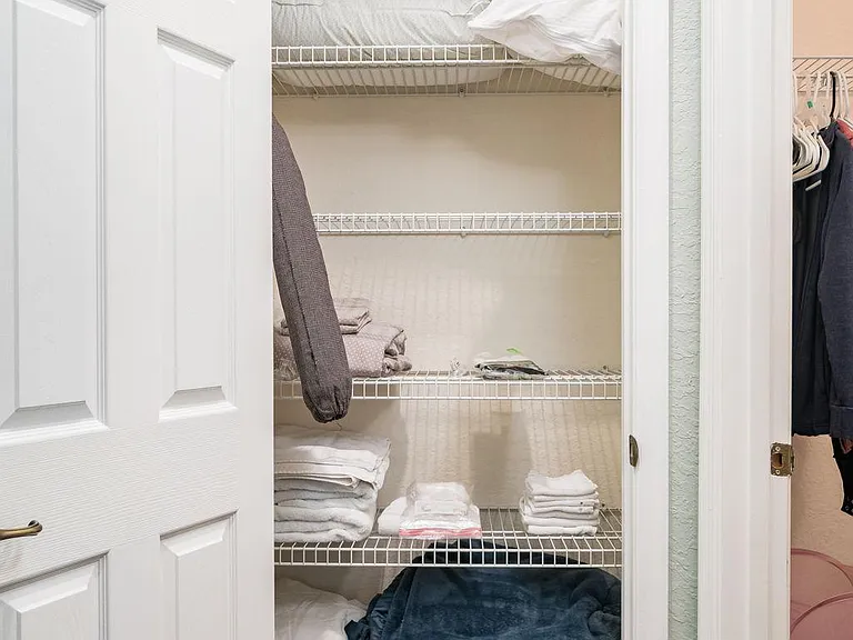 250 Westlawn Dr #605 — Photo 14