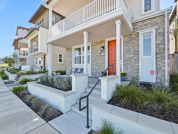 3rd image of 1106 Mateo Miller Cir